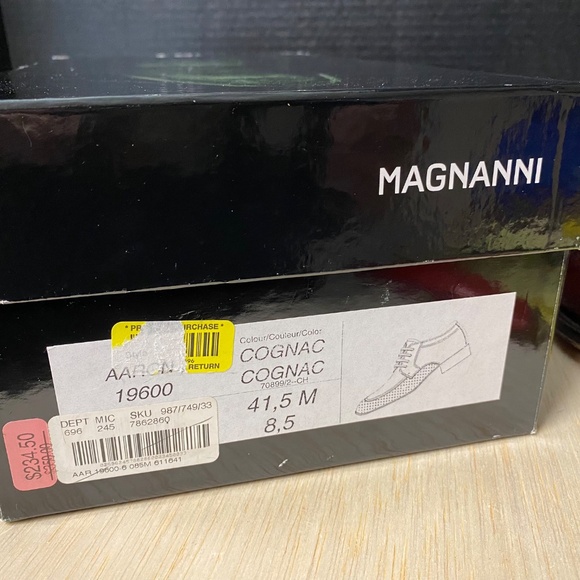 Magnanni Size 8.5 Cognac Brown Leather AARON Style Lace Up Dress Shoes With Box